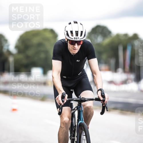 16.08.2026 - KN Förde Triathlon 2026 H.Heesch http://msf.ph/oto/9986649 16.08.2026 13:11:29 Radfahren 508, 557, 576, 604, 608, 703 meine-sportfotos.de