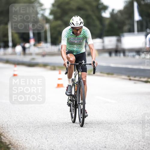 16.08.2026 - KN Förde Triathlon 2026 H.Heesch http://msf.ph/oto/9986711 16.08.2026 13:11:48 Radfahren 522, 702 meine-sportfotos.de