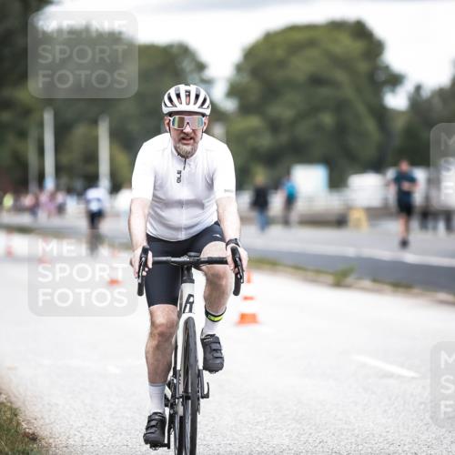 16.08.2026 - KN Förde Triathlon 2026 H.Heesch http://msf.ph/oto/9986725 16.08.2026 13:11:54 Radfahren 533, 737 meine-sportfotos.de