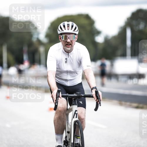 16.08.2026 - KN Förde Triathlon 2026 H.Heesch http://msf.ph/oto/9986729 16.08.2026 13:11:55 Radfahren 533, 737 meine-sportfotos.de