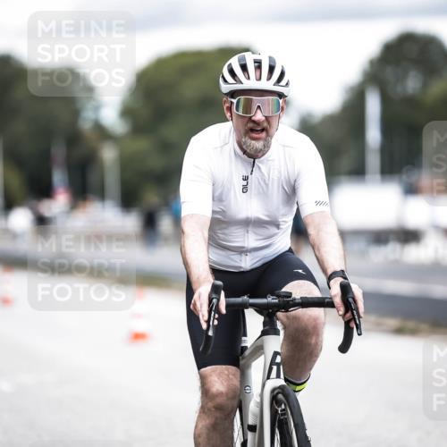 16.08.2026 - KN Förde Triathlon 2026 H.Heesch http://msf.ph/oto/9986732 16.08.2026 13:11:55 Radfahren 533, 737 meine-sportfotos.de