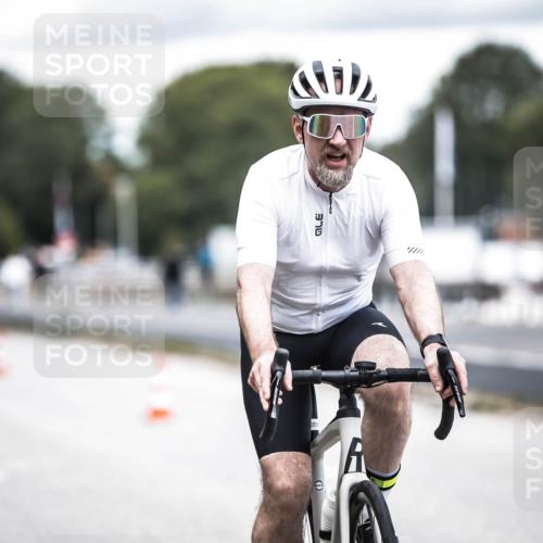 16.08.2026 - KN Förde Triathlon 2026 H.Heesch http://msf.ph/oto/9986733 16.08.2026 13:11:55 Radfahren 533, 737 meine-sportfotos.de
