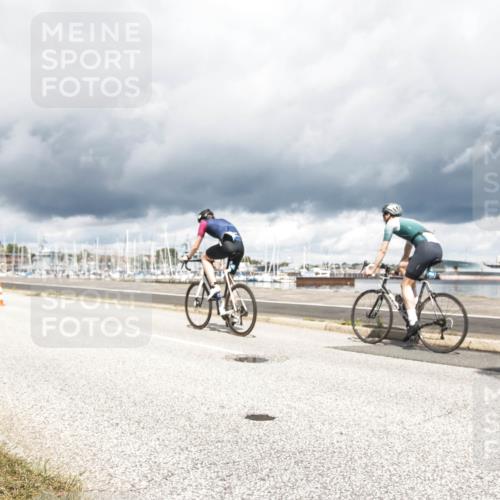 16.08.2026 - KN Förde Triathlon 2026 H.Heesch http://msf.ph/oto/9986801 16.08.2026 12:56:04 Radfahren 704, 714 meine-sportfotos.de