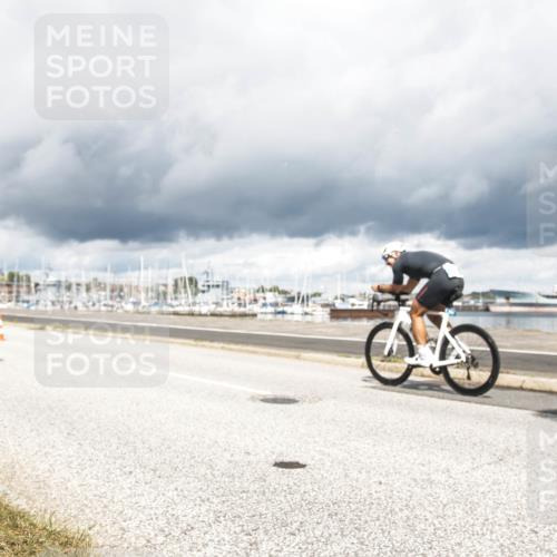 16.08.2026 - KN Förde Triathlon 2026 H.Heesch http://msf.ph/oto/9986814 16.08.2026 12:56:30 Radfahren 508, 528, 571, 584, 611, 715 meine-sportfotos.de