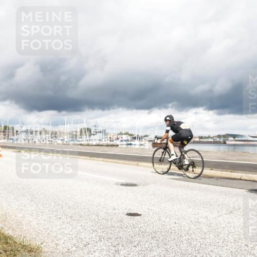 16.08.2026 - KN Förde Triathlon 2026 H.Heesch http://msf.ph/oto/9986822 16.08.2026 12:56:40 Radfahren 518, 521, 545, 718, 723 meine-sportfotos.de