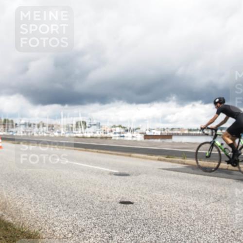 16.08.2026 - KN Förde Triathlon 2026 H.Heesch http://msf.ph/oto/9986840 16.08.2026 12:57:11 Radfahren 519, 523, 530, 543, 581, 603, 706, 721 meine-sportfotos.de