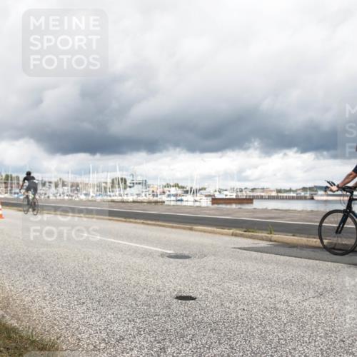 16.08.2026 - KN Förde Triathlon 2026 H.Heesch http://msf.ph/oto/9986841 16.08.2026 12:57:12 Radfahren 519, 523, 530, 543, 581, 603, 706, 721 meine-sportfotos.de