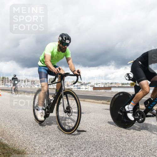 16.08.2026 - KN Förde Triathlon 2026 H.Heesch http://msf.ph/oto/9986842 16.08.2026 12:57:14 Radfahren 519, 530, 543, 603, 706, 721 meine-sportfotos.de