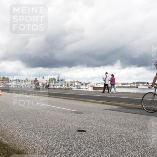 16.08.2026 - KN Förde Triathlon 2026 H.Heesch http://msf.ph/oto/9986857 16.08.2026 12:57:42 Radfahren 586, 711 meine-sportfotos.de