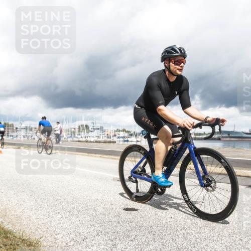 16.08.2026 - KN Förde Triathlon 2026 H.Heesch http://msf.ph/oto/9986863 16.08.2026 12:58:04 Radfahren 513, 722, 724, 727, 729, 735, 740 meine-sportfotos.de