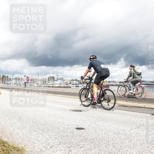 16.08.2026 - KN Förde Triathlon 2026 H.Heesch http://msf.ph/oto/9986872 16.08.2026 12:58:10 Radfahren 509, 720, 724 meine-sportfotos.de
