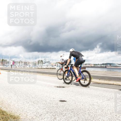 16.08.2026 - KN Förde Triathlon 2026 H.Heesch http://msf.ph/oto/9986888 16.08.2026 12:58:22 Radfahren 590, 594, 597, 607, 709, 743 meine-sportfotos.de