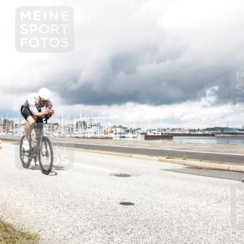 16.08.2026 - KN Förde Triathlon 2026 H.Heesch http://msf.ph/oto/9986920 16.08.2026 12:58:54 Radfahren 521, 522, 715, 737 meine-sportfotos.de