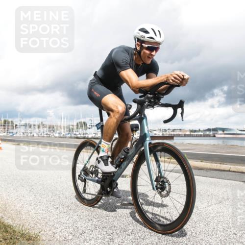 16.08.2026 - KN Förde Triathlon 2026 H.Heesch http://msf.ph/oto/9986930 16.08.2026 12:59:15 Radfahren 501, 530, 730 meine-sportfotos.de