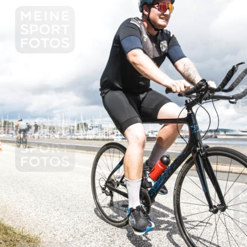 16.08.2026 - KN Förde Triathlon 2026 H.Heesch http://msf.ph/oto/9986985 16.08.2026 12:59:55 Radfahren 510, 553, 558, 581, 599, 605, 738 meine-sportfotos.de
