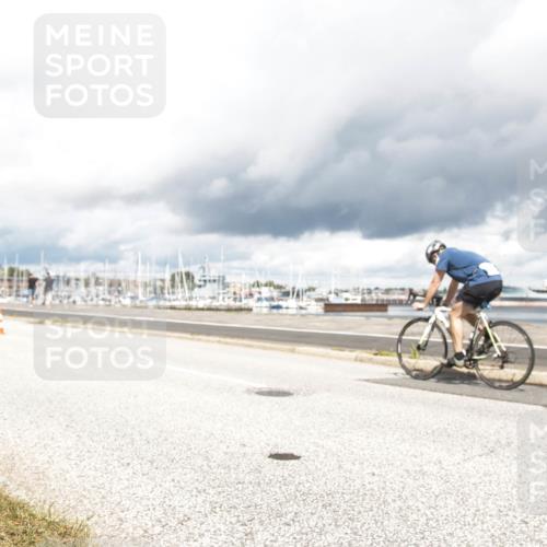 16.08.2026 - KN Förde Triathlon 2026 H.Heesch http://msf.ph/oto/9986991 16.08.2026 12:59:58 Radfahren 553, 558, 605, 738 meine-sportfotos.de