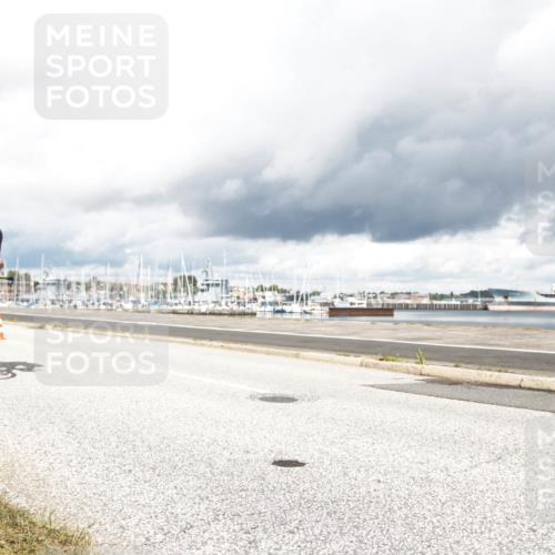 16.08.2026 - KN Förde Triathlon 2026 H.Heesch http://msf.ph/oto/9987005 16.08.2026 13:00:08 Radfahren 525, 559 meine-sportfotos.de