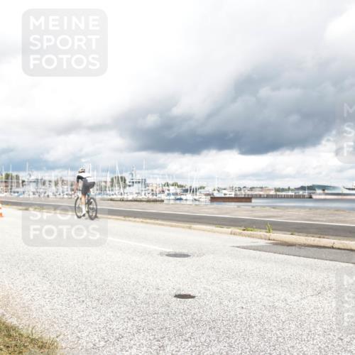 16.08.2026 - KN Förde Triathlon 2026 H.Heesch http://msf.ph/oto/9987012 16.08.2026 13:00:14 Radfahren 576 meine-sportfotos.de