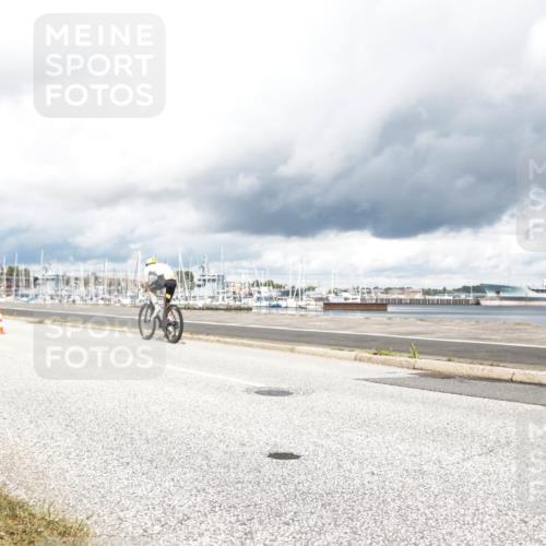 16.08.2026 - KN Förde Triathlon 2026 H.Heesch http://msf.ph/oto/9987035 16.08.2026 13:00:26 Radfahren 551, 577, 578, 602, 701, 736 meine-sportfotos.de