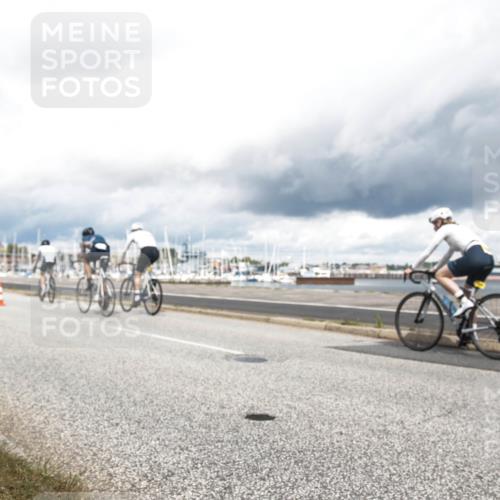 16.08.2026 - KN Förde Triathlon 2026 H.Heesch http://msf.ph/oto/9987049 16.08.2026 13:01:20 Radfahren  meine-sportfotos.de