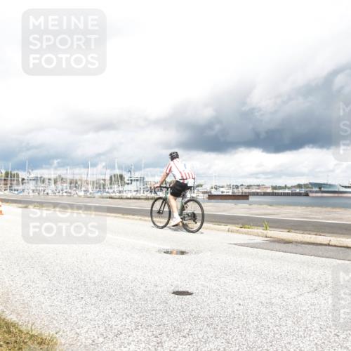 16.08.2026 - KN Förde Triathlon 2026 H.Heesch http://msf.ph/oto/9987060 16.08.2026 13:01:34 Radfahren 541, 595, 606, 710 meine-sportfotos.de