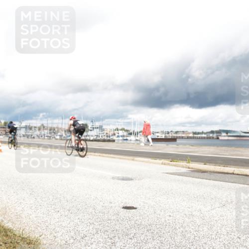 16.08.2026 - KN Förde Triathlon 2026 H.Heesch http://msf.ph/oto/9987088 16.08.2026 13:01:50 Radfahren 532, 598, 719, 733, 738 meine-sportfotos.de