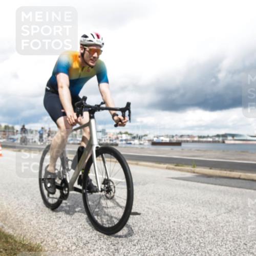 16.08.2026 - KN Förde Triathlon 2026 H.Heesch http://msf.ph/oto/9987103 16.08.2026 13:02:21 Radfahren 553, 555, 558, 559, 732, 742 meine-sportfotos.de