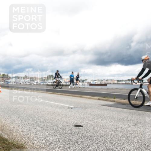 16.08.2026 - KN Förde Triathlon 2026 H.Heesch http://msf.ph/oto/9987105 16.08.2026 13:02:27 Radfahren 506, 559, 604, 705, 742 meine-sportfotos.de