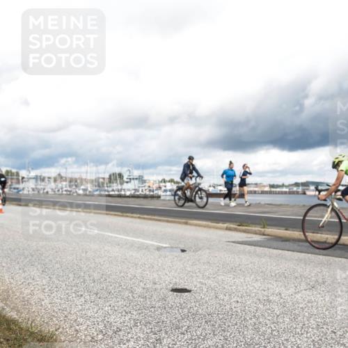16.08.2026 - KN Förde Triathlon 2026 H.Heesch http://msf.ph/oto/9987106 16.08.2026 13:02:29 Radfahren 506, 604, 705, 708 meine-sportfotos.de