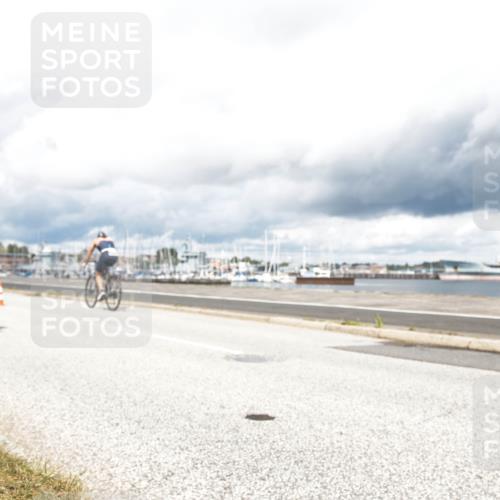 16.08.2026 - KN Förde Triathlon 2026 H.Heesch http://msf.ph/oto/9987123 16.08.2026 13:02:46 Radfahren 557, 701 meine-sportfotos.de