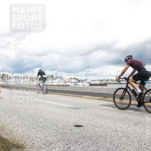 16.08.2026 - KN Förde Triathlon 2026 H.Heesch http://msf.ph/oto/9987150 16.08.2026 13:03:47 Radfahren 561, 580, 585, 726, 734, 739 meine-sportfotos.de