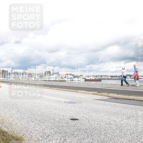 16.08.2026 - KN Förde Triathlon 2026 H.Heesch http://msf.ph/oto/9987215 16.08.2026 13:04:44 Radfahren 555, 705, 717 meine-sportfotos.de