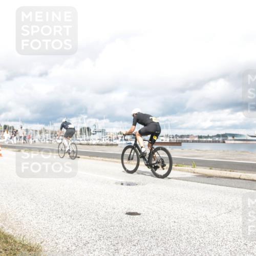 16.08.2026 - KN Förde Triathlon 2026 H.Heesch http://msf.ph/oto/9987249 16.08.2026 13:05:06 Radfahren 196, 502, 508, 708, 740, 742 meine-sportfotos.de