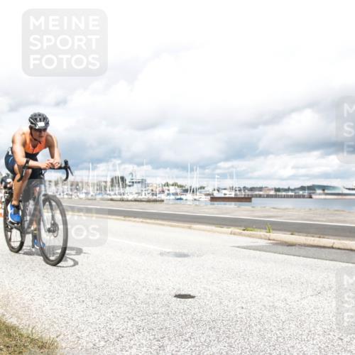 16.08.2026 - KN Förde Triathlon 2026 H.Heesch http://msf.ph/oto/9987251 16.08.2026 13:05:07 Radfahren 196, 502, 508, 708, 742 meine-sportfotos.de