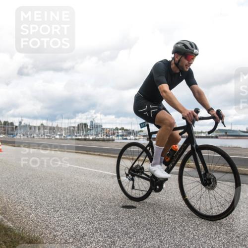 16.08.2026 - KN Förde Triathlon 2026 H.Heesch http://msf.ph/oto/9987281 16.08.2026 13:06:02 Radfahren 517, 542, 573, 586, 609, 745 meine-sportfotos.de