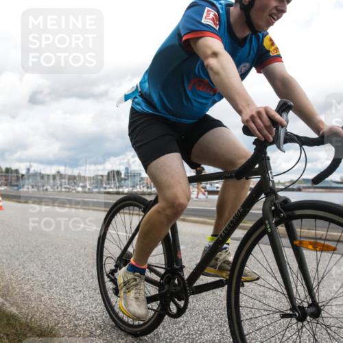 16.08.2026 - KN Förde Triathlon 2026 H.Heesch http://msf.ph/oto/9987284 16.08.2026 13:06:09 Radfahren 514, 535, 542, 567, 585, 609, 715, 745 meine-sportfotos.de