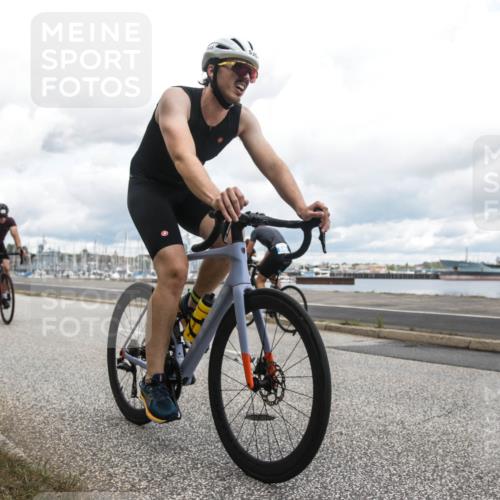 16.08.2026 - KN Förde Triathlon 2026 H.Heesch http://msf.ph/oto/9987286 16.08.2026 13:06:09 Radfahren 514, 535, 542, 567, 585, 609, 715, 745 meine-sportfotos.de