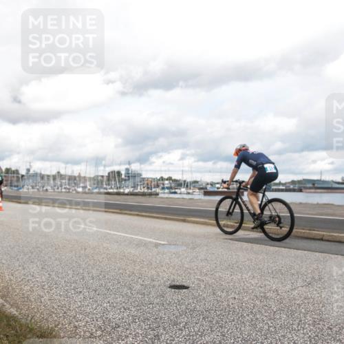 16.08.2026 - KN Förde Triathlon 2026 H.Heesch http://msf.ph/oto/9987365 16.08.2026 13:08:29 Radfahren 541, 547, 584, 597 meine-sportfotos.de