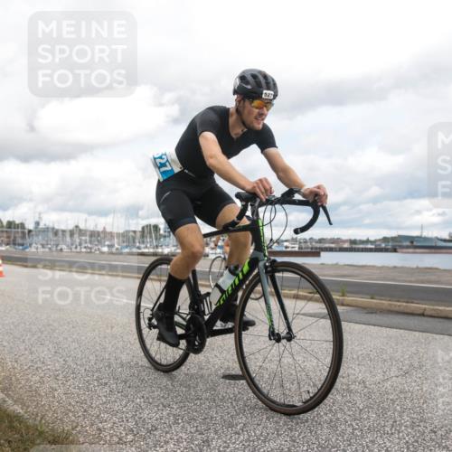 16.08.2026 - KN Förde Triathlon 2026 H.Heesch http://msf.ph/oto/9987372 16.08.2026 13:08:46 Radfahren 527, 581, 586, 598 meine-sportfotos.de