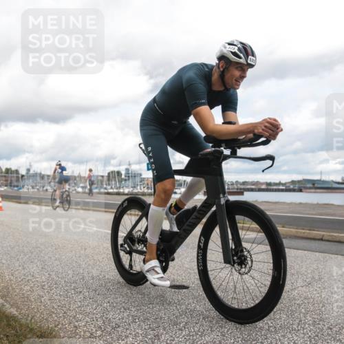 16.08.2026 - KN Förde Triathlon 2026 H.Heesch http://msf.ph/oto/9987387 16.08.2026 13:09:16 Radfahren 520, 522, 525, 557, 558, 737 meine-sportfotos.de
