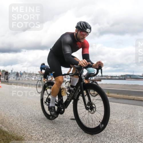 16.08.2026 - KN Förde Triathlon 2026 H.Heesch http://msf.ph/oto/9987433 16.08.2026 13:11:06 Radfahren 597, 599, 612, 707, 731 meine-sportfotos.de