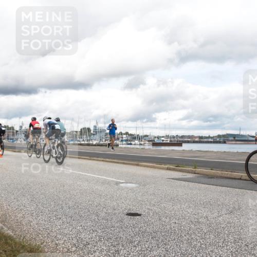 16.08.2026 - KN Förde Triathlon 2026 H.Heesch http://msf.ph/oto/9987435 16.08.2026 13:11:07 Radfahren 577, 599, 612, 707, 731 meine-sportfotos.de