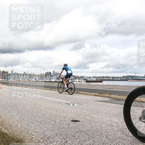 16.08.2026 - KN Förde Triathlon 2026 H.Heesch http://msf.ph/oto/9987441 16.08.2026 13:11:17 Radfahren 572, 706 meine-sportfotos.de