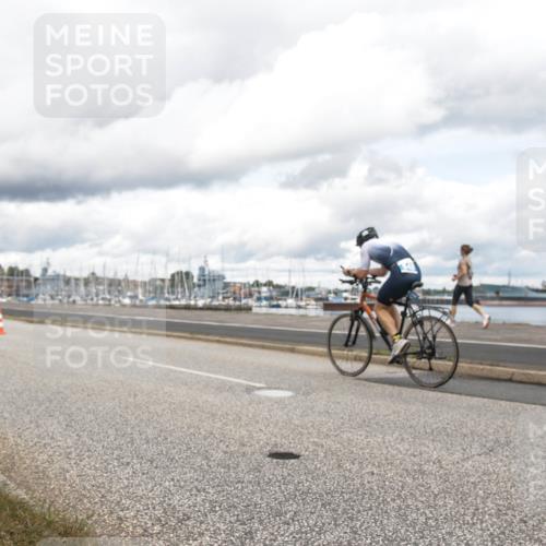 16.08.2026 - KN Förde Triathlon 2026 H.Heesch http://msf.ph/oto/9987452 16.08.2026 13:11:46 Radfahren 522, 581, 702 meine-sportfotos.de