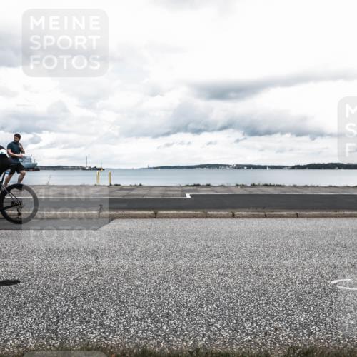16.08.2026 - KN Förde Triathlon 2026 H.Heesch http://msf.ph/oto/9987463 16.08.2026 13:12:21 Radfahren 596, 701 meine-sportfotos.de