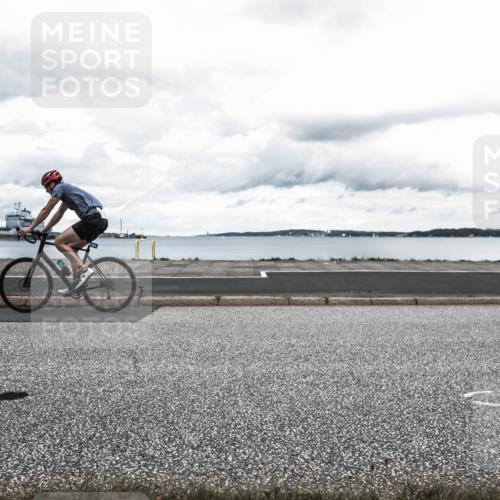 16.08.2026 - KN Förde Triathlon 2026 H.Heesch http://msf.ph/oto/9987469 16.08.2026 13:12:39 Radfahren 574, 575 meine-sportfotos.de