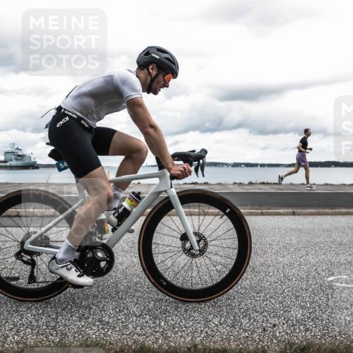 16.08.2026 - KN Förde Triathlon 2026 H.Heesch http://msf.ph/oto/9987476 16.08.2026 13:13:01 Radfahren 549, 556, 588, 601, 606, 733, 734 meine-sportfotos.de