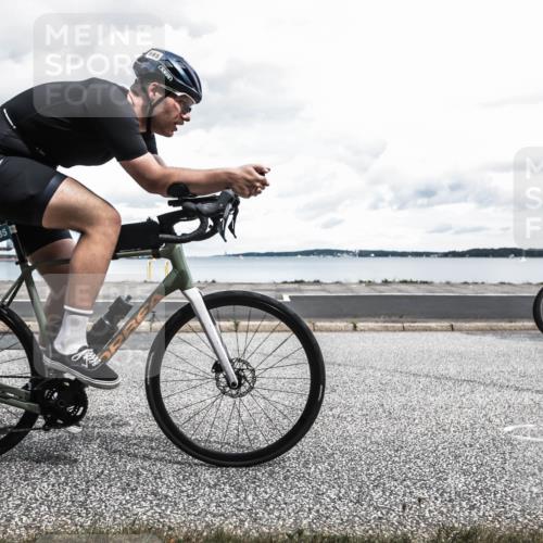 16.08.2026 - KN Förde Triathlon 2026 H.Heesch http://msf.ph/oto/9987560 16.08.2026 13:16:17 Radfahren 519, 535, 552, 567, 585, 727, 732 meine-sportfotos.de