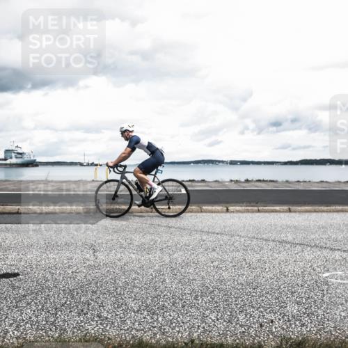 16.08.2026 - KN Förde Triathlon 2026 H.Heesch http://msf.ph/oto/9987567 16.08.2026 13:16:26 Radfahren 520, 545, 565, 611, 715, 717, 725 meine-sportfotos.de