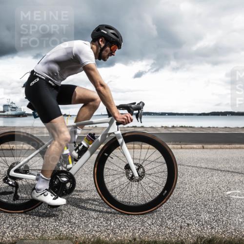 16.08.2026 - KN Förde Triathlon 2026 H.Heesch http://msf.ph/oto/9987707 16.08.2026 13:22:38 Radfahren 601, 721, 737 meine-sportfotos.de